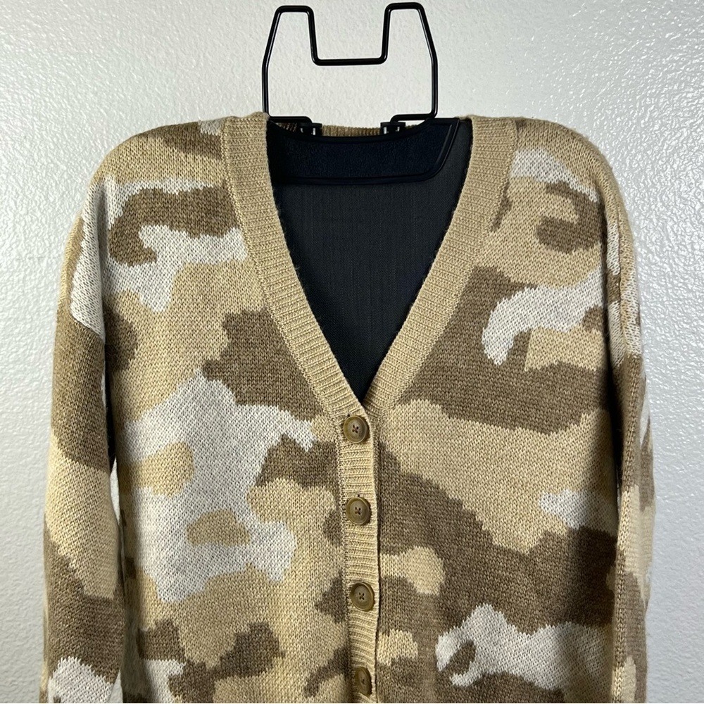 Lucky Brand Women’s Camouflage Knit Cardigan Size M - Picture 2 of 12